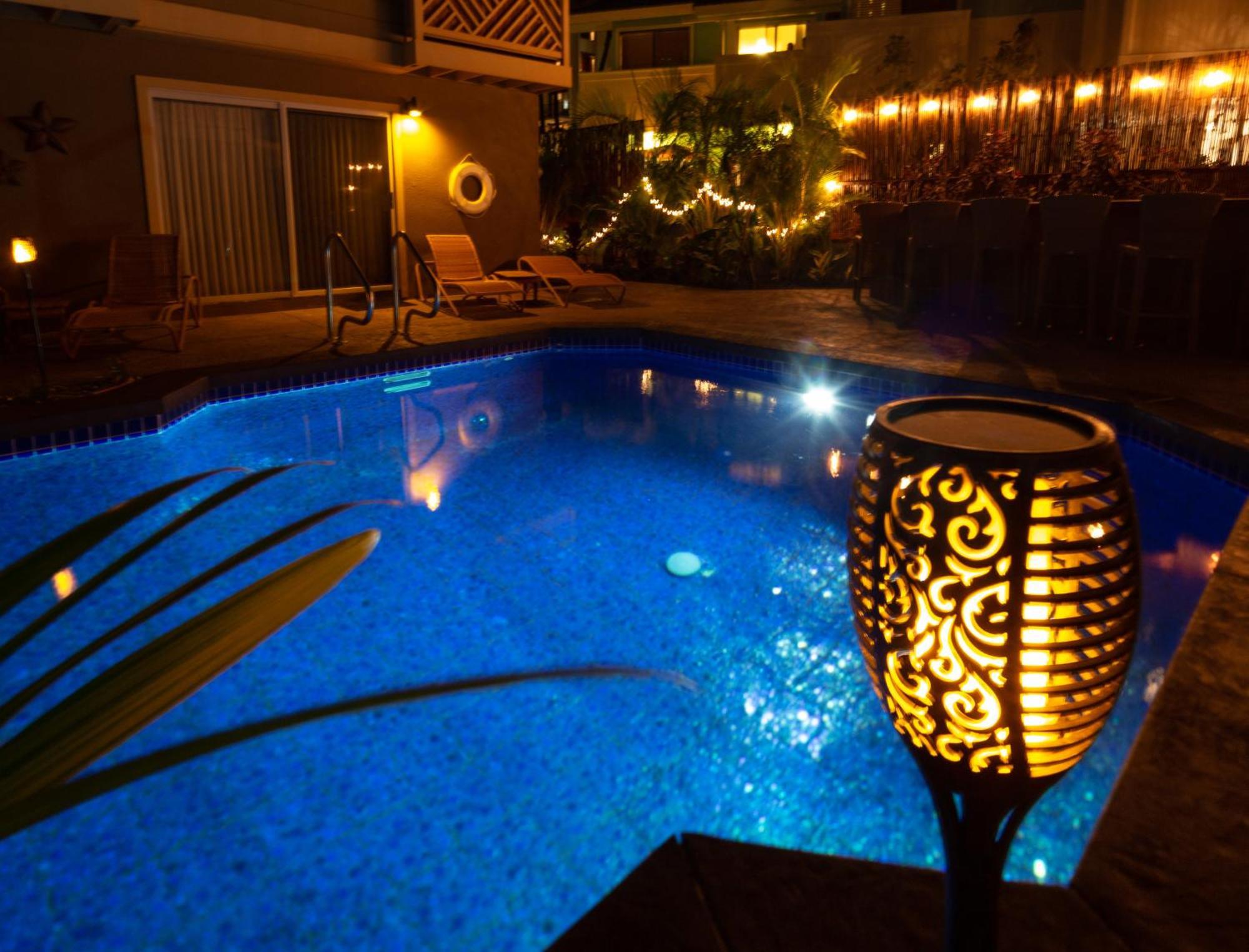 Bamboo Suite, 1 Bedroom, Sleeps 4, Pool & Bbq, Pre-Renovation Summer Sale Kihei Eksteriør billede