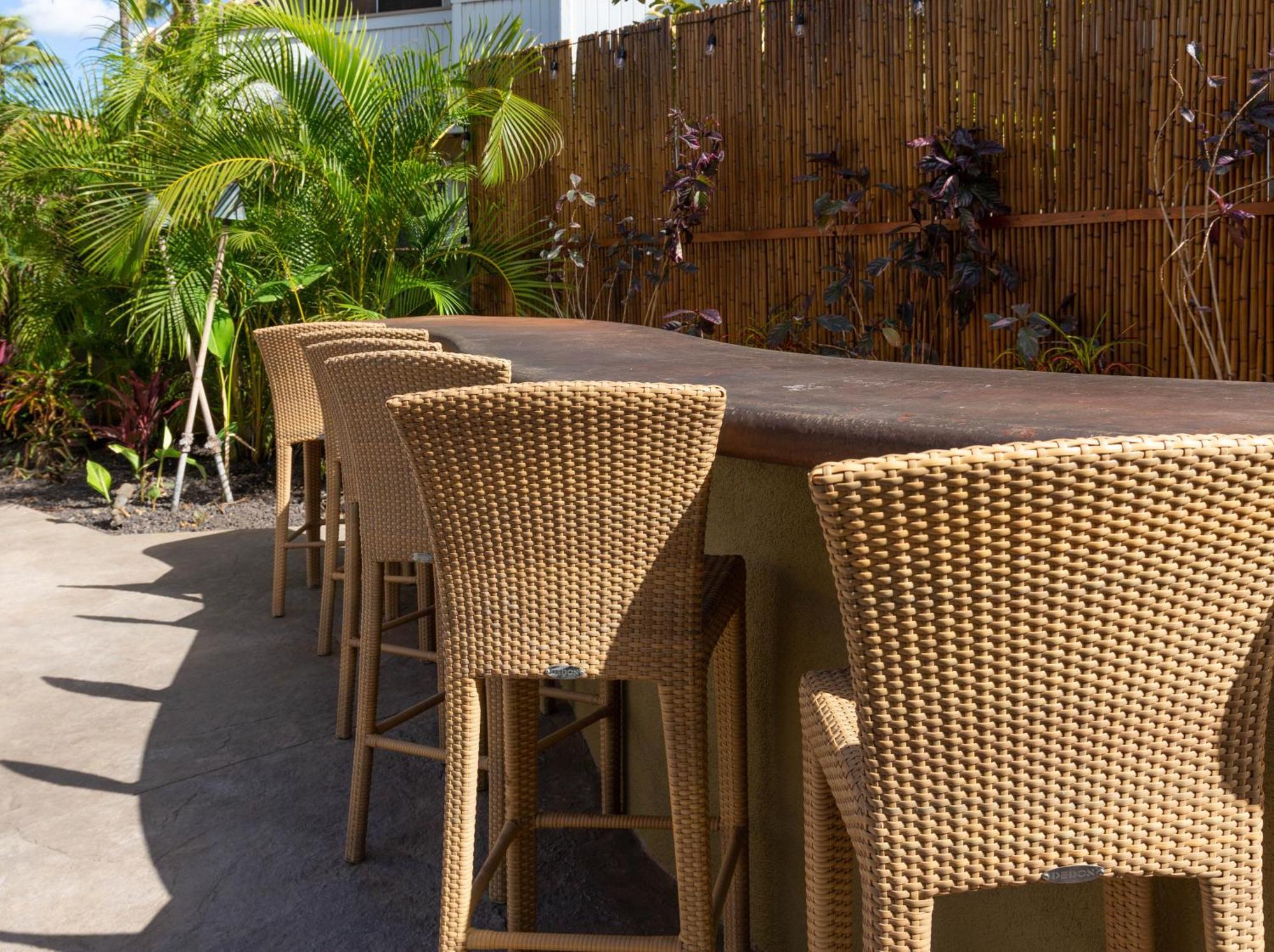 Bamboo Suite, 1 Bedroom, Sleeps 4, Pool & Bbq, Pre-Renovation Summer Sale Kihei Eksteriør billede