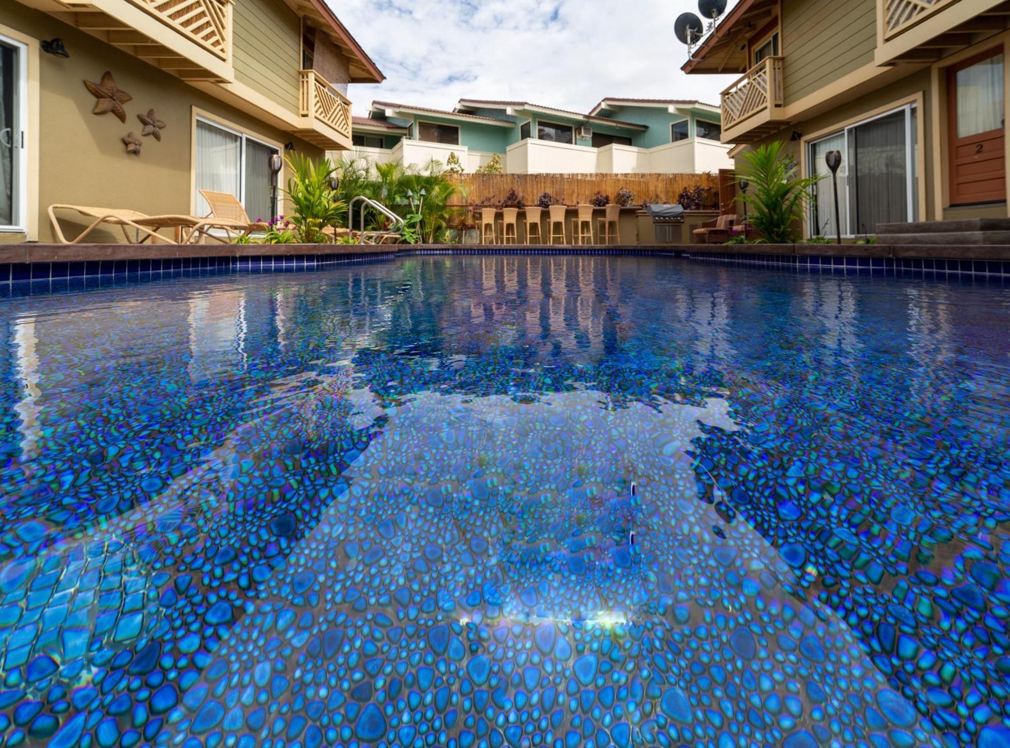 Bamboo Suite, 1 Bedroom, Sleeps 4, Pool & Bbq, Pre-Renovation Summer Sale Kihei Eksteriør billede